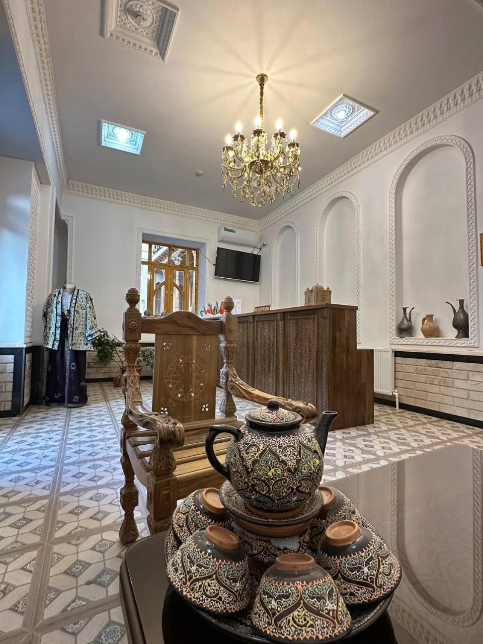Munis Hotel Buhara Exterior foto